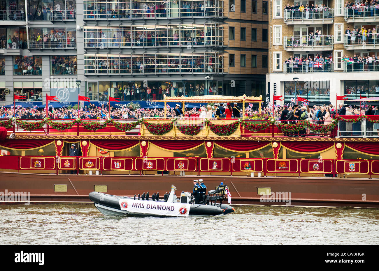 The royal barge diamond jubilee hires stock photography and images Alamy