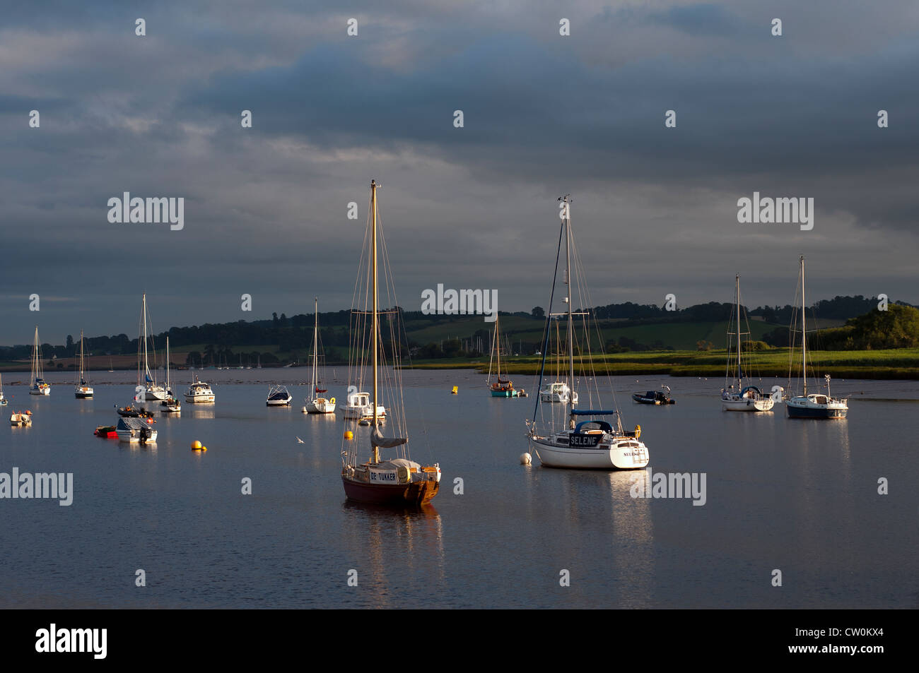 Topsham,Devon, beach, boat, boathouse, devon, dinghy, england, exe