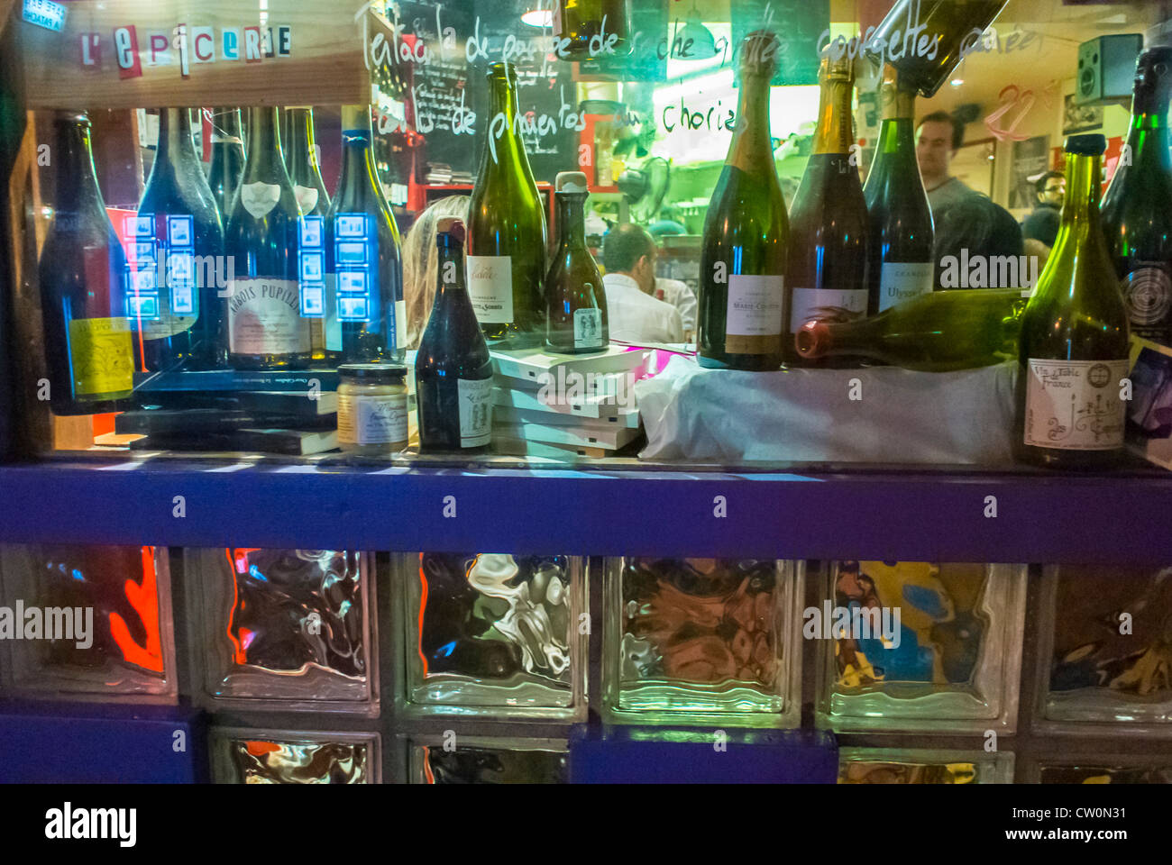 Paris, France, French WIne Bistro Café Restaurant, "Le Verre Volé", in the  Canal Saint Martin Area, Wine Bottles on Display in WIndow Stock Photo -  Alamy
