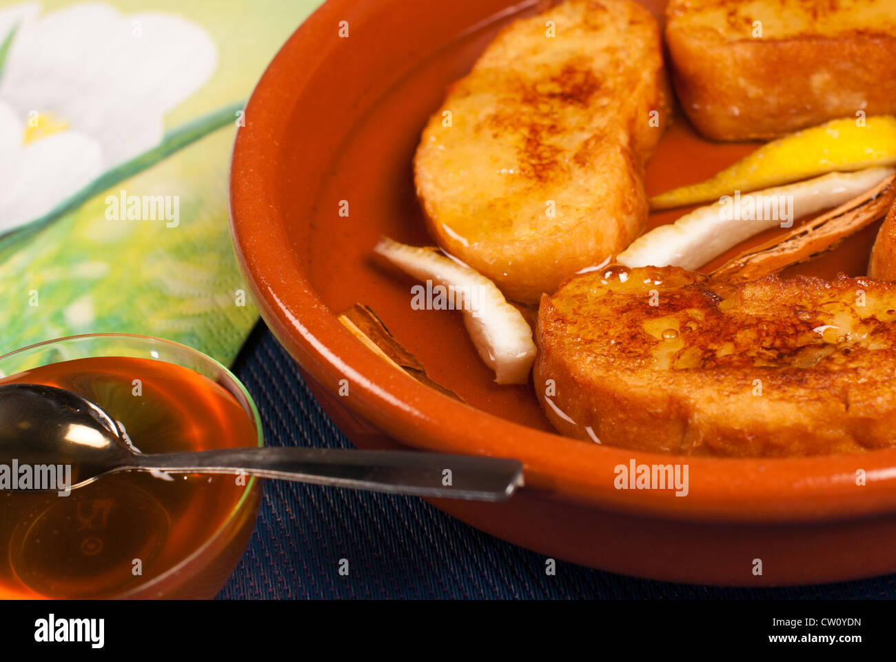 Clay pot with traditional torrijas in white wine Stock Photo Alamy