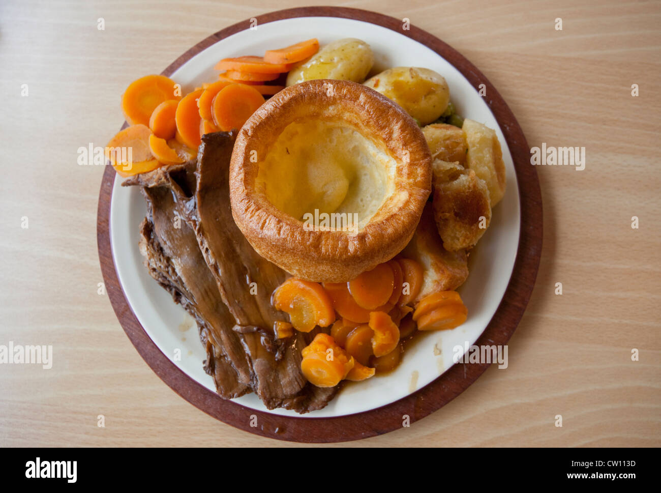 Traditional Yorkshire pudding and roast beef Stock Photo Alamy