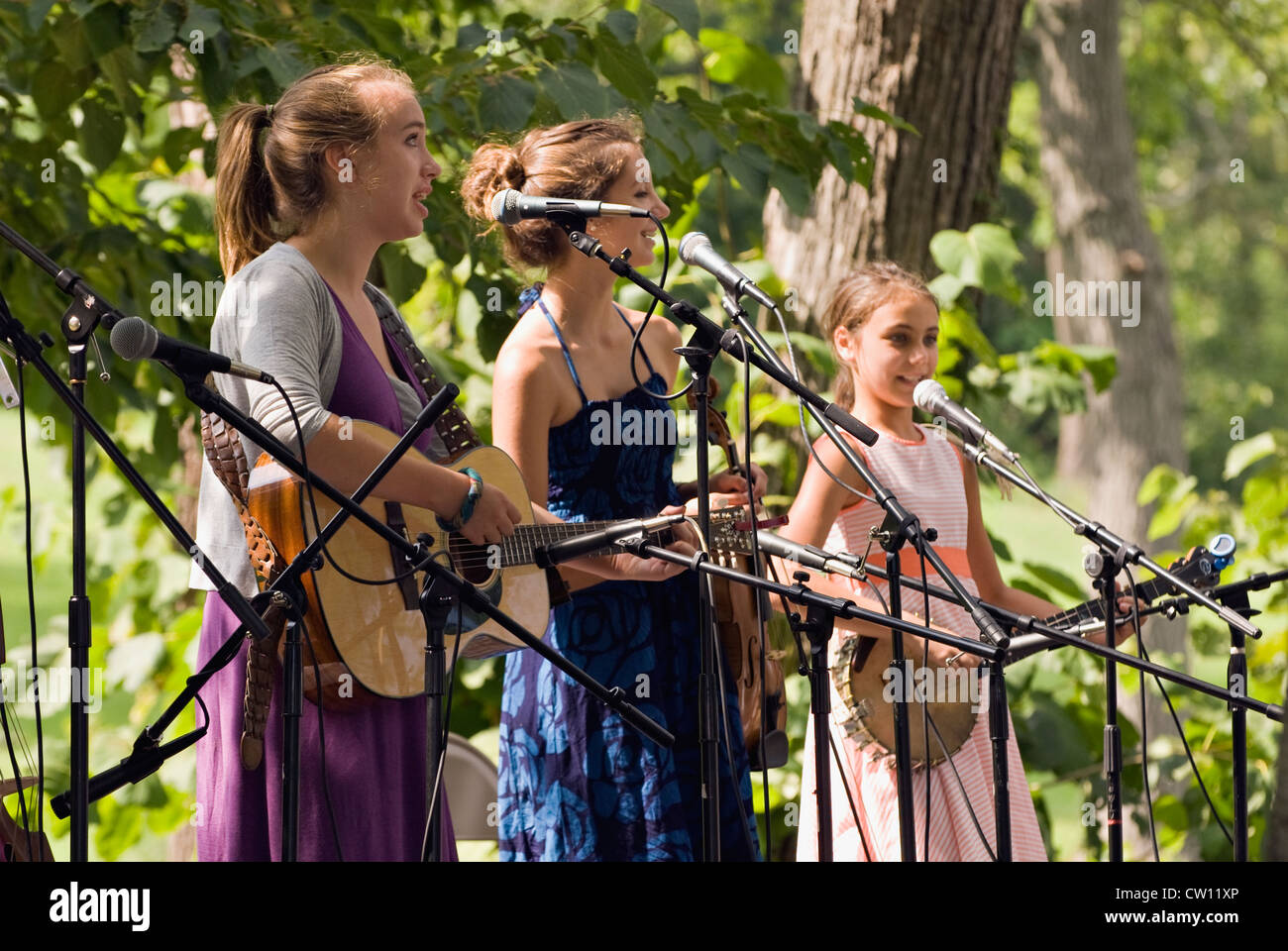 Barefoot Best Friends Performing at the Kentucky Music Weekend at Stock ...