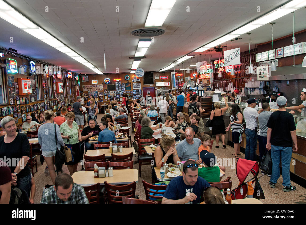 Restaurant Katz´s Jewish pastrami delicatessen deli diner New York City