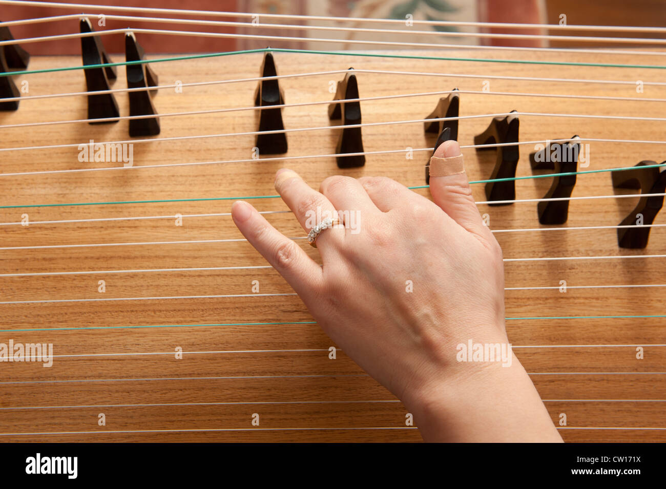 Guzheng hires stock photography and images Alamy