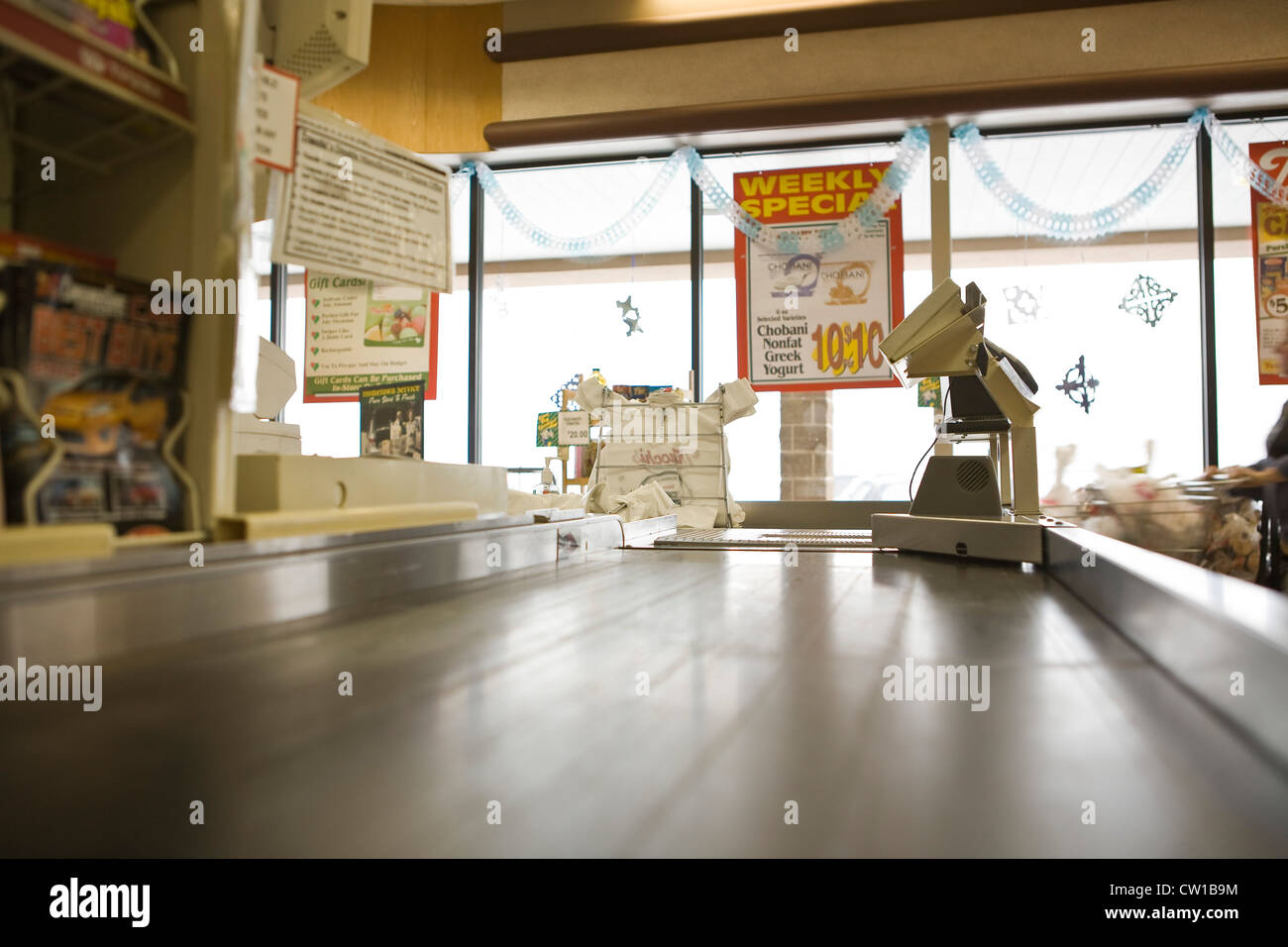 Supermarket conveyor belt hires stock photography and images Alamy