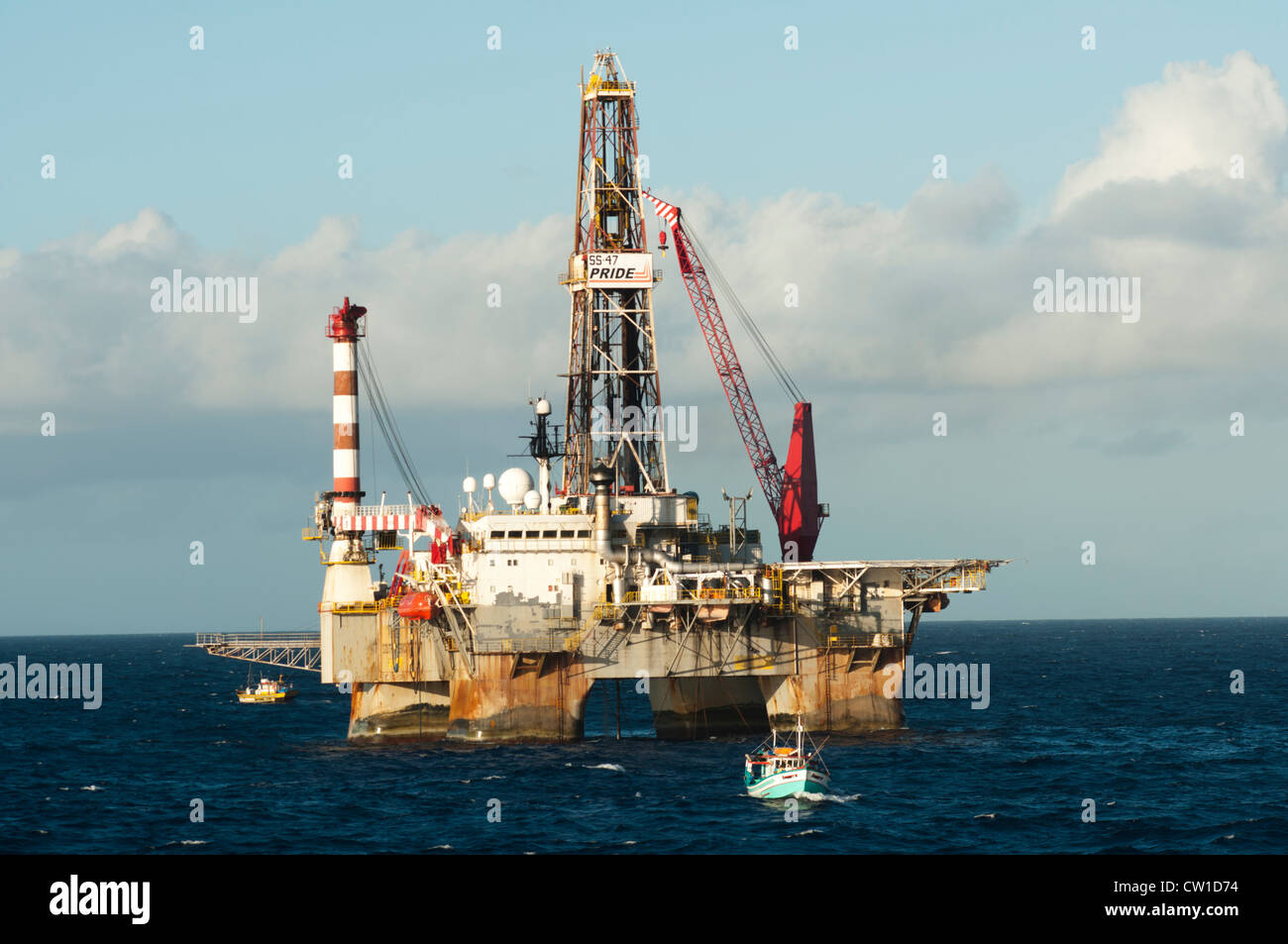 Brazil floating oil production platform hi-res stock photography and ...