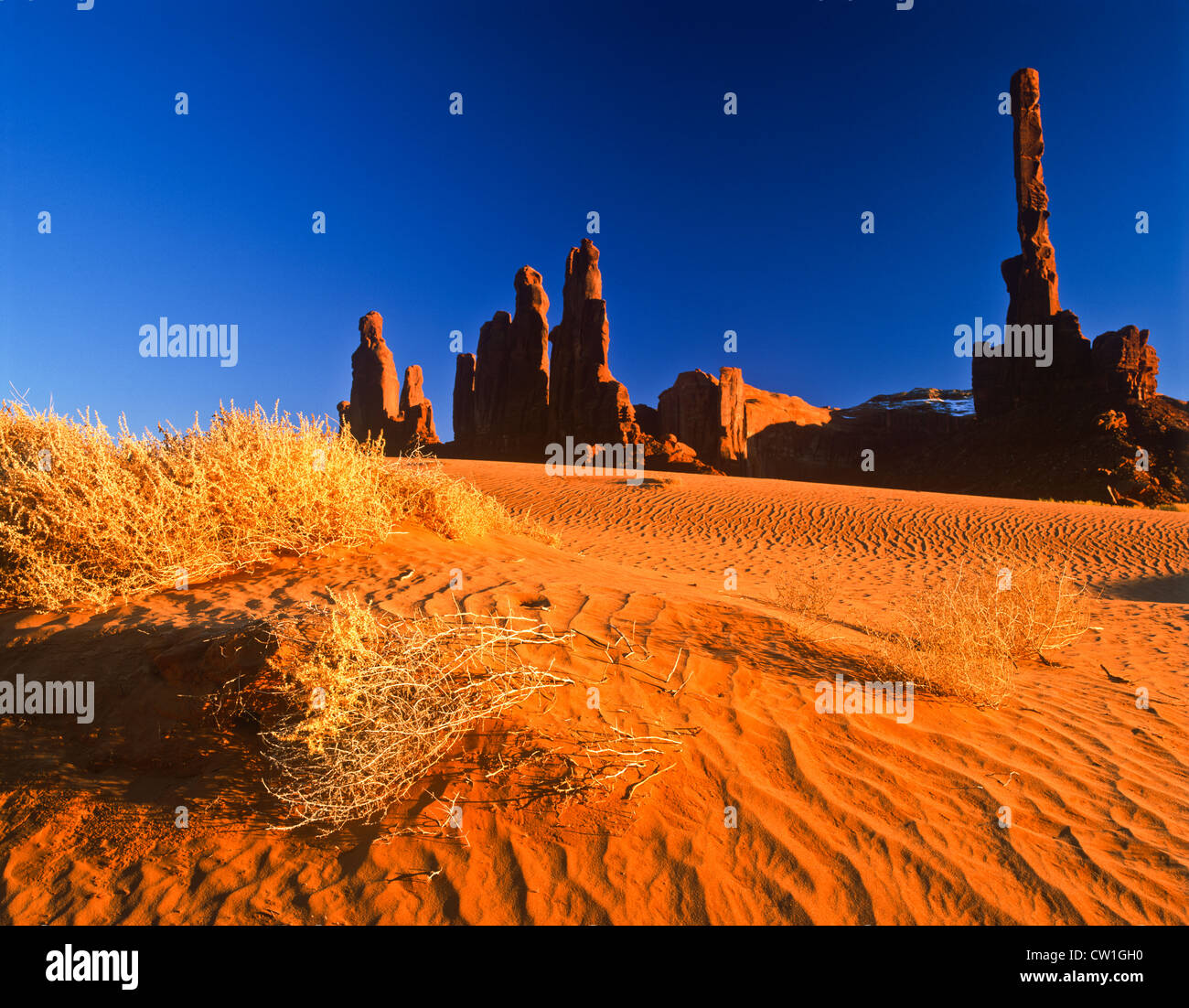 Yei Bi Chei & the Totem Pole, Monument Valley, Arizona Stock Photo Alamy