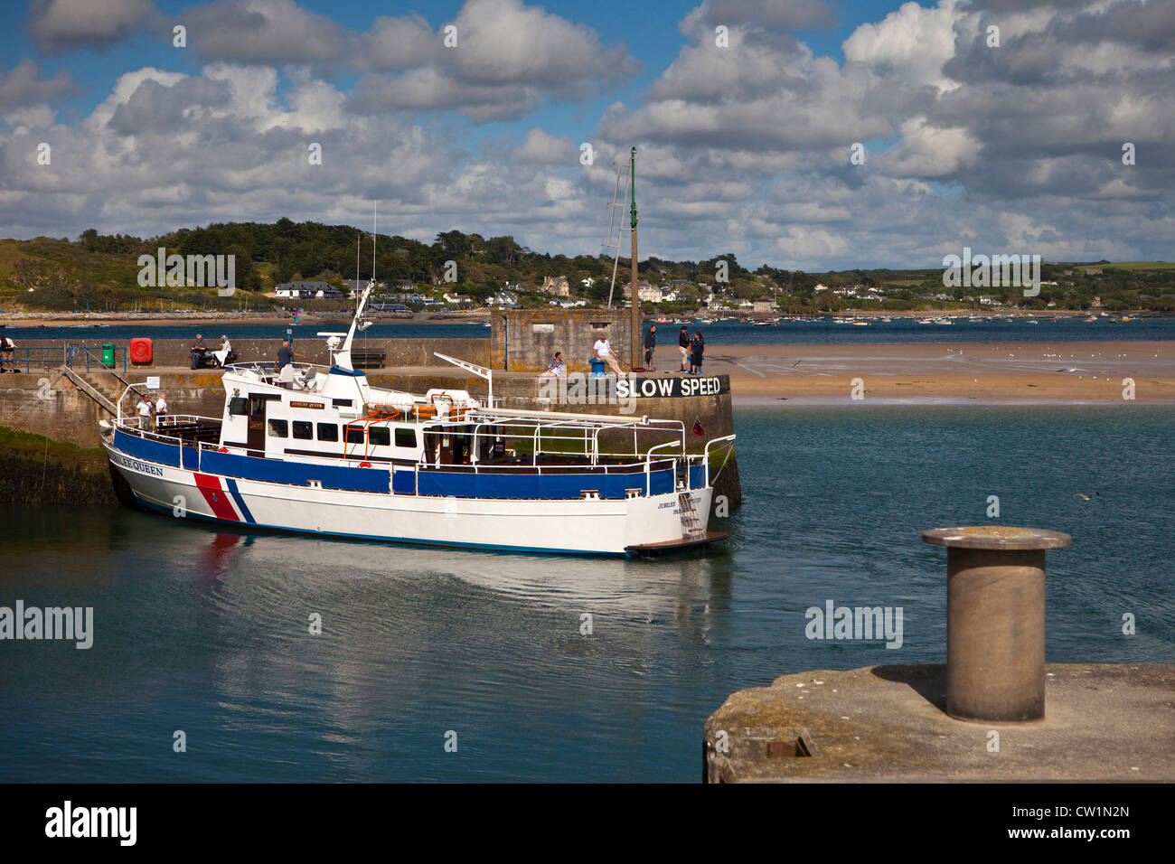 Boat arriving at Padstow Harbour, Cornwall, UK Stock Photo Alamy
