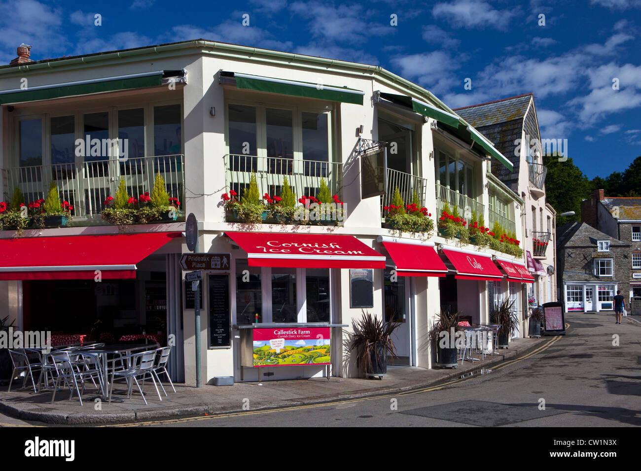 Restaurant in Padstow Harbour, Cornwall, UK Stock Photo Alamy