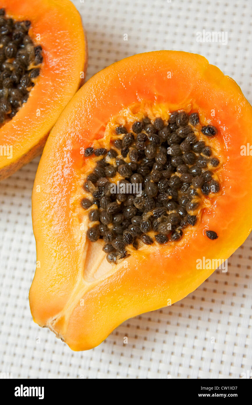 Cut papaya hires stock photography and images Alamy