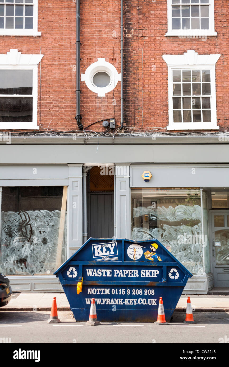 Skip waste paper nottingham hires stock photography and images Alamy