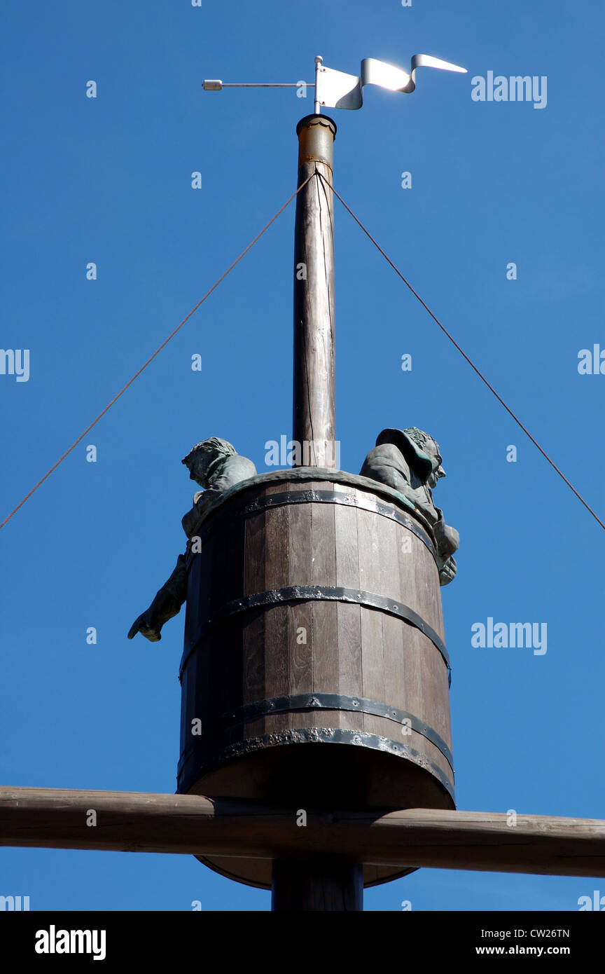 Sculpture commemorating the original barrel crow's nest invented by Captain William Scoresby, Whitby, North Yorkshire, UK Stock Photo
