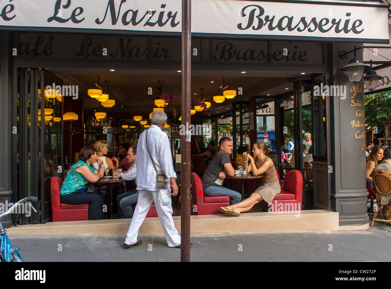Paris, France, People Sharing Drinks, Coffee in Abesses Montmartre Area, French Bistro, Café Restaurants  'Le Nazir' Stock Photo
