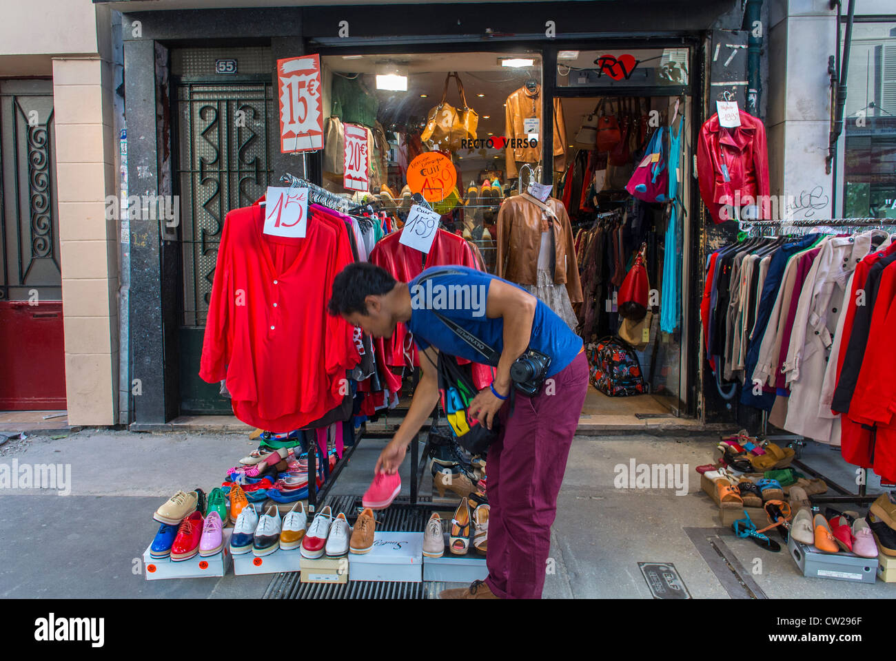 Shoe store paris hi res stock photography and images Page 2 Alamy
