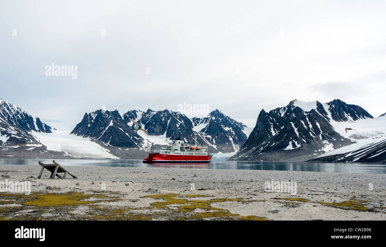 MS Expedition cruise Magdalene Fjord Spitsbergen Svalbard Norway Scandinavia Arctic North Stock Photo