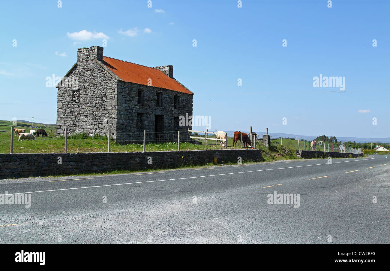 Old stone road hires stock photography and images Alamy