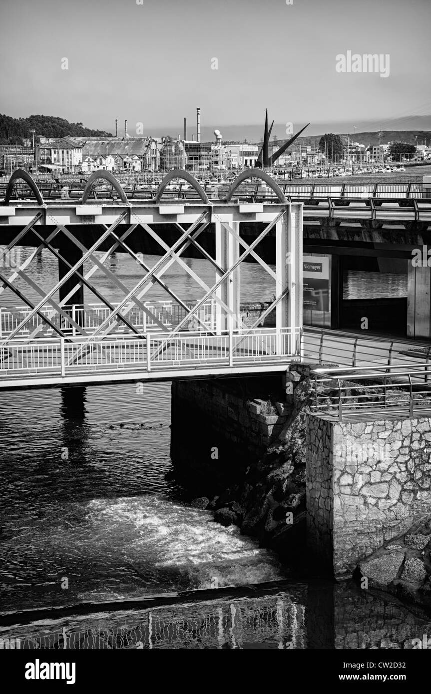 San Sebastian Bridge to cross the river to the Niemeyer International Cultural Center in the city of Aviles in the Principality of Asturias, Spain. Stock Photo