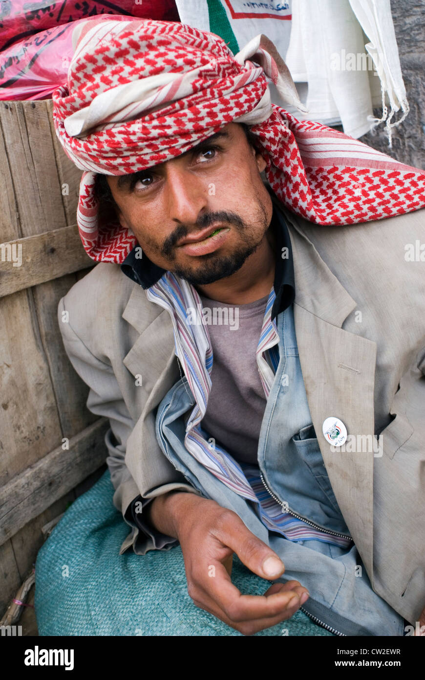 Man chewing Qat in Bab Al Yemen in the city of Sana'a, a UNESCO World Heritage Site, Yemen, Western Asia, Arabian Peninsula. Stock Photo