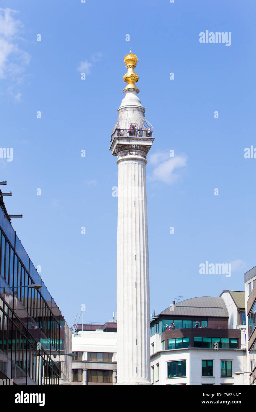 The Monument, commemoration the starting place of the Great Fire of