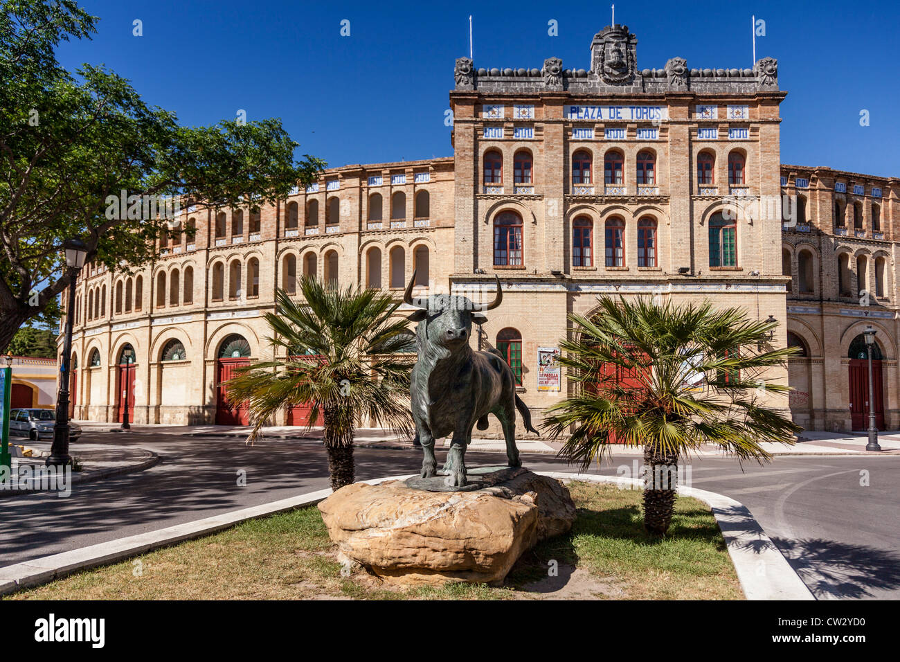 Puerto de Santa Maria, Andalucia, Spain, Europe. Real Plaza de Toros, Bull Ring, with monument to Diestro. Stock Photo