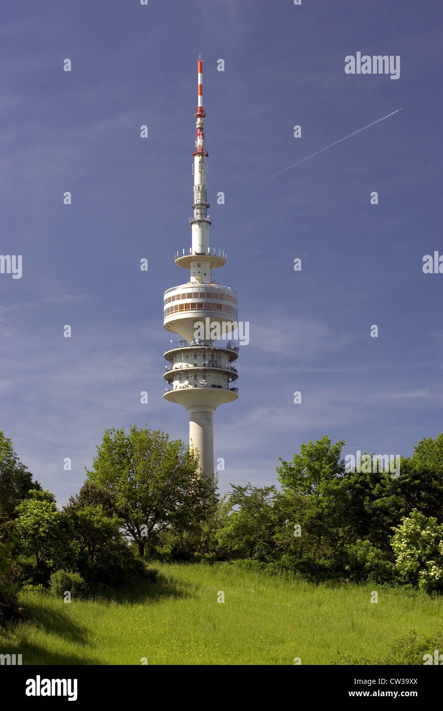 Tv transmission tower hi-res stock photography and images - Alamy