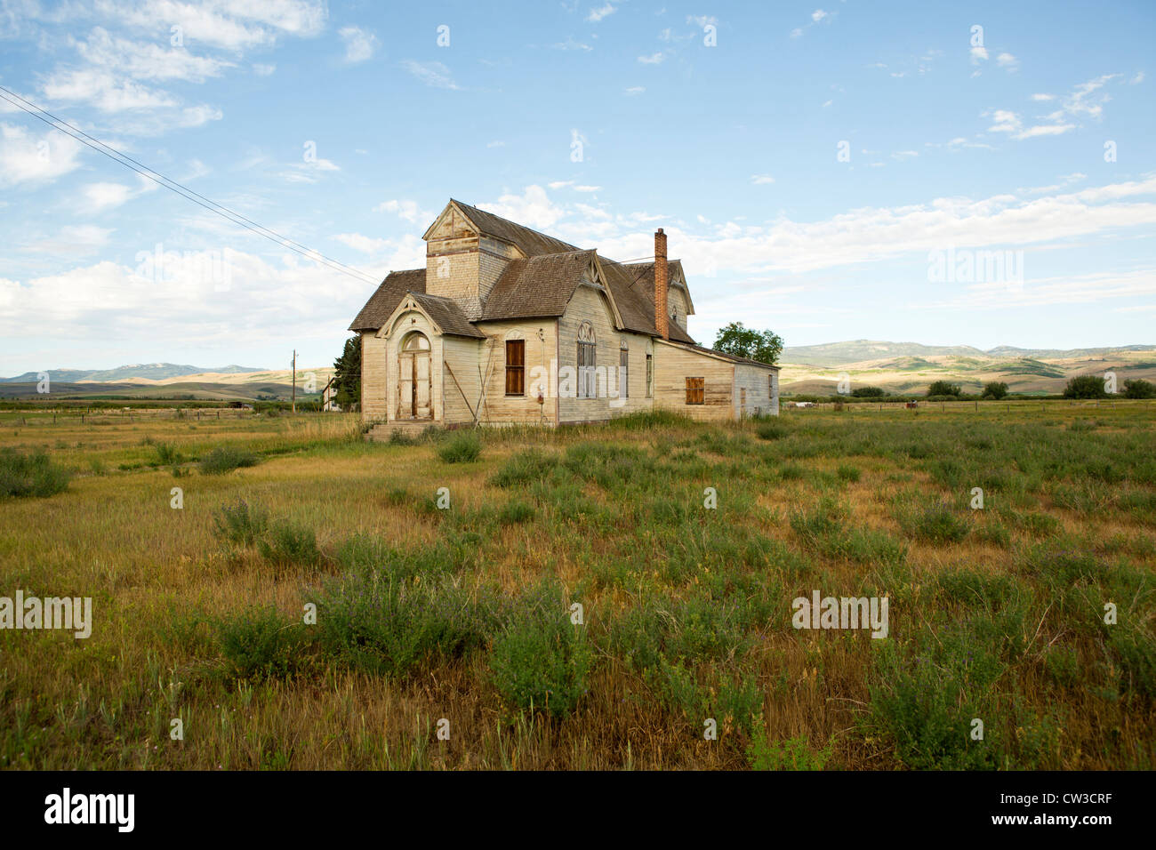 An old house in eastern idaho along us 89 Stock Photo