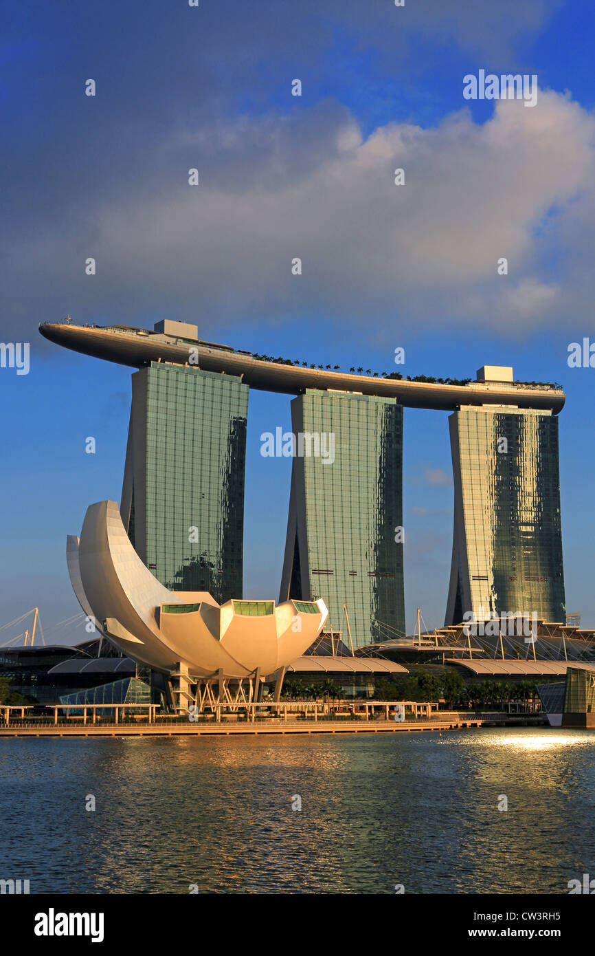 Marina Bay Sands luxury hotel and Skypark in Marina Bay, Singapore. Stock Photo