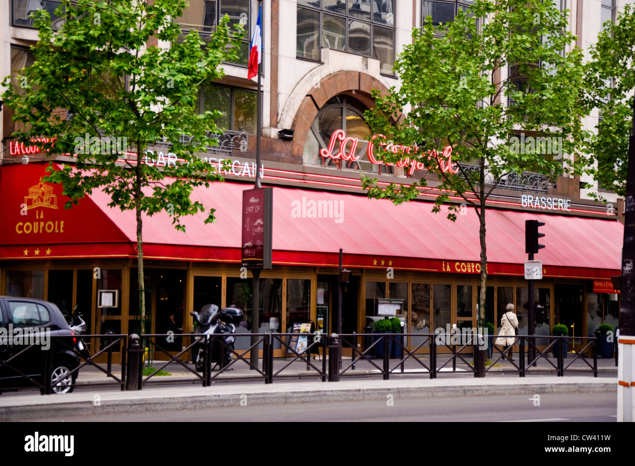 Brasserie la coupole hires stock photography and images Alamy