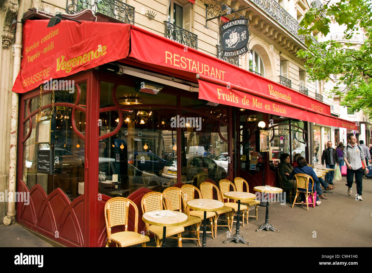 Exterior shot of Parisian restaurant Vangenande in 6th sixth Arrondisement on Boulevard St Germain an historic brasserie Stock Photo
