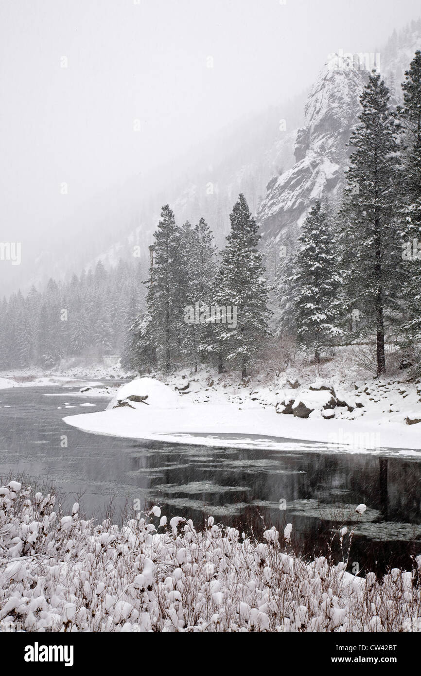 Leavenworth washington river hi-res stock photography and images - Alamy
