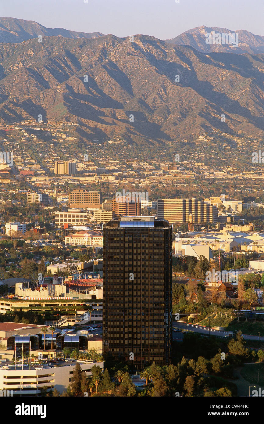 San Fernando Valley with mountains in background Stock Photo - Alamy