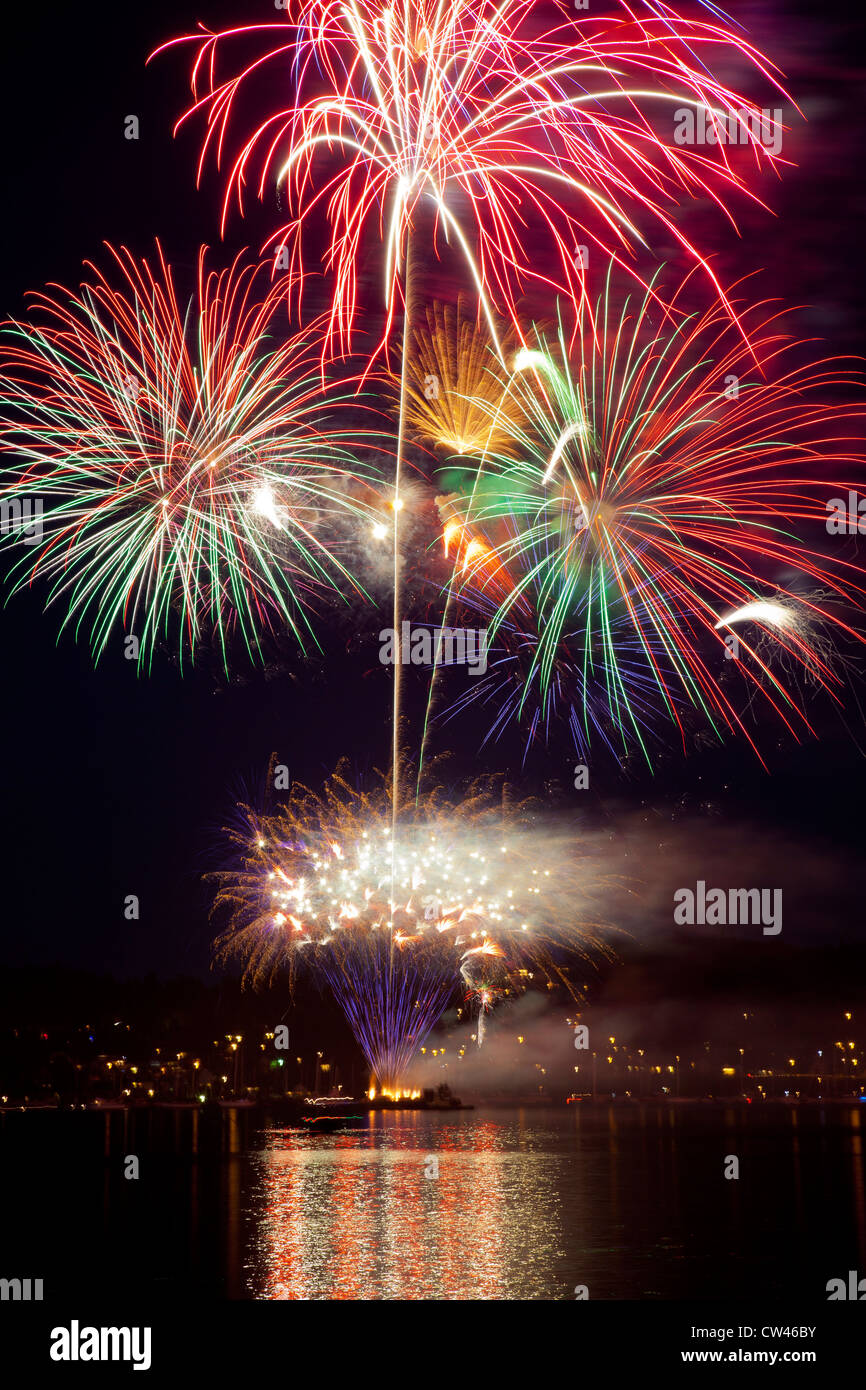 Poulsbo fireworks hires stock photography and images Alamy