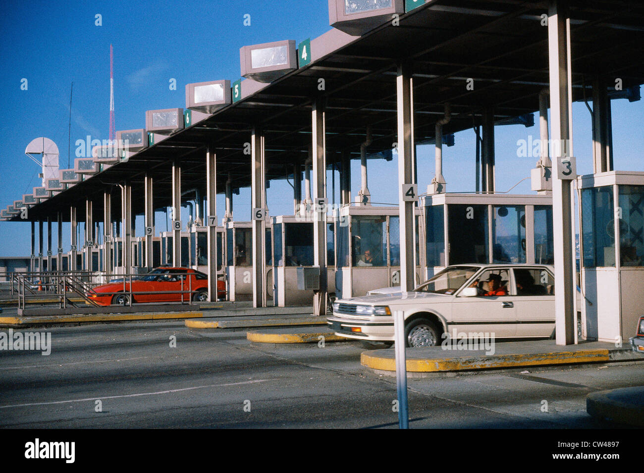 Car at toll booth hi-res stock photography and images - Alamy