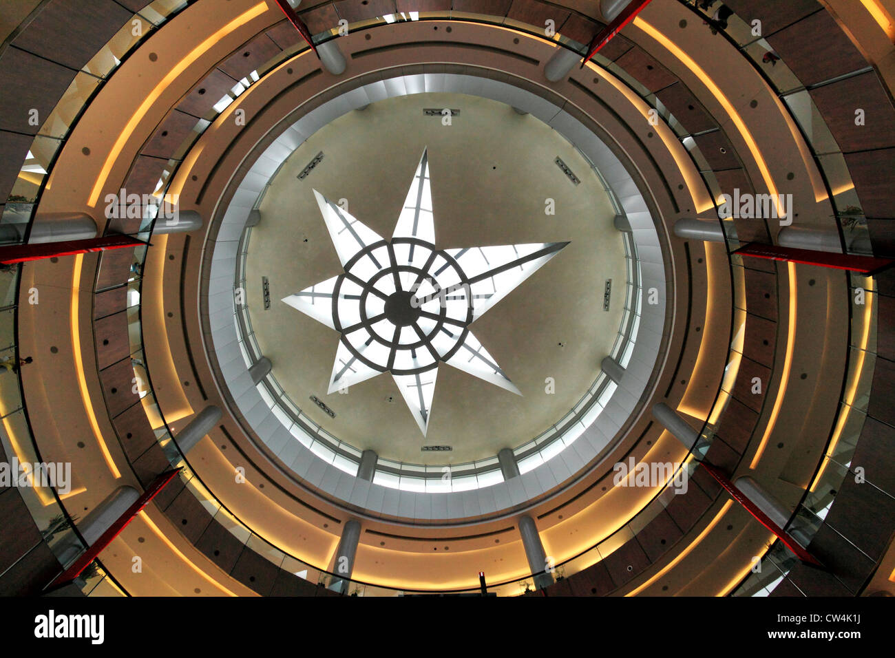 Shopping mall roof hires stock photography and images Alamy