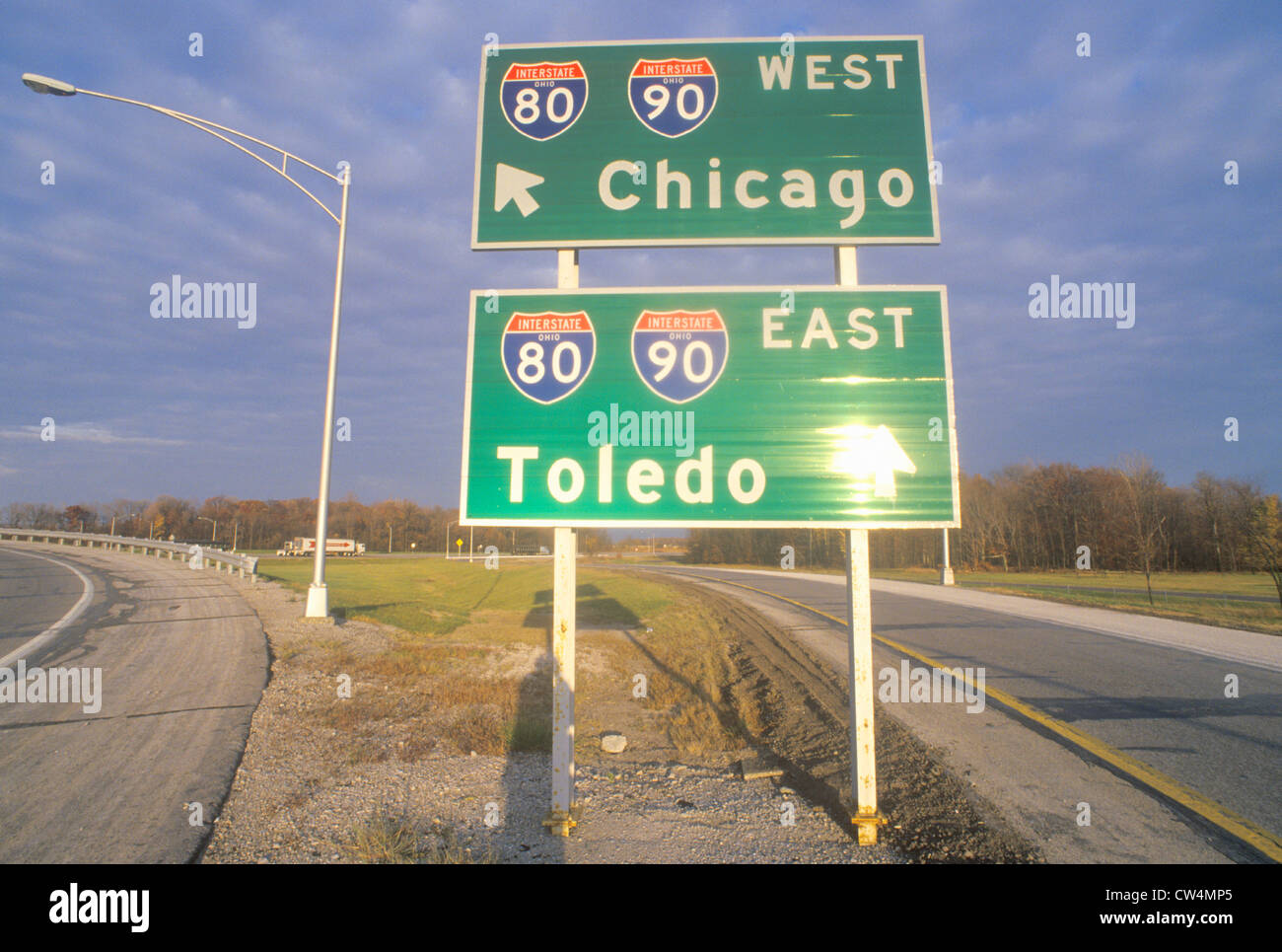 Chicago, IL and Toledo, OH interstate highway sign Stock Photo Alamy