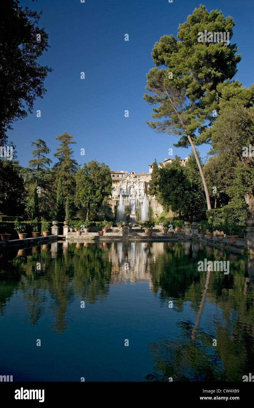 Villa d'Este garden and fountains in Tivoli near Rome Italy Europe ...