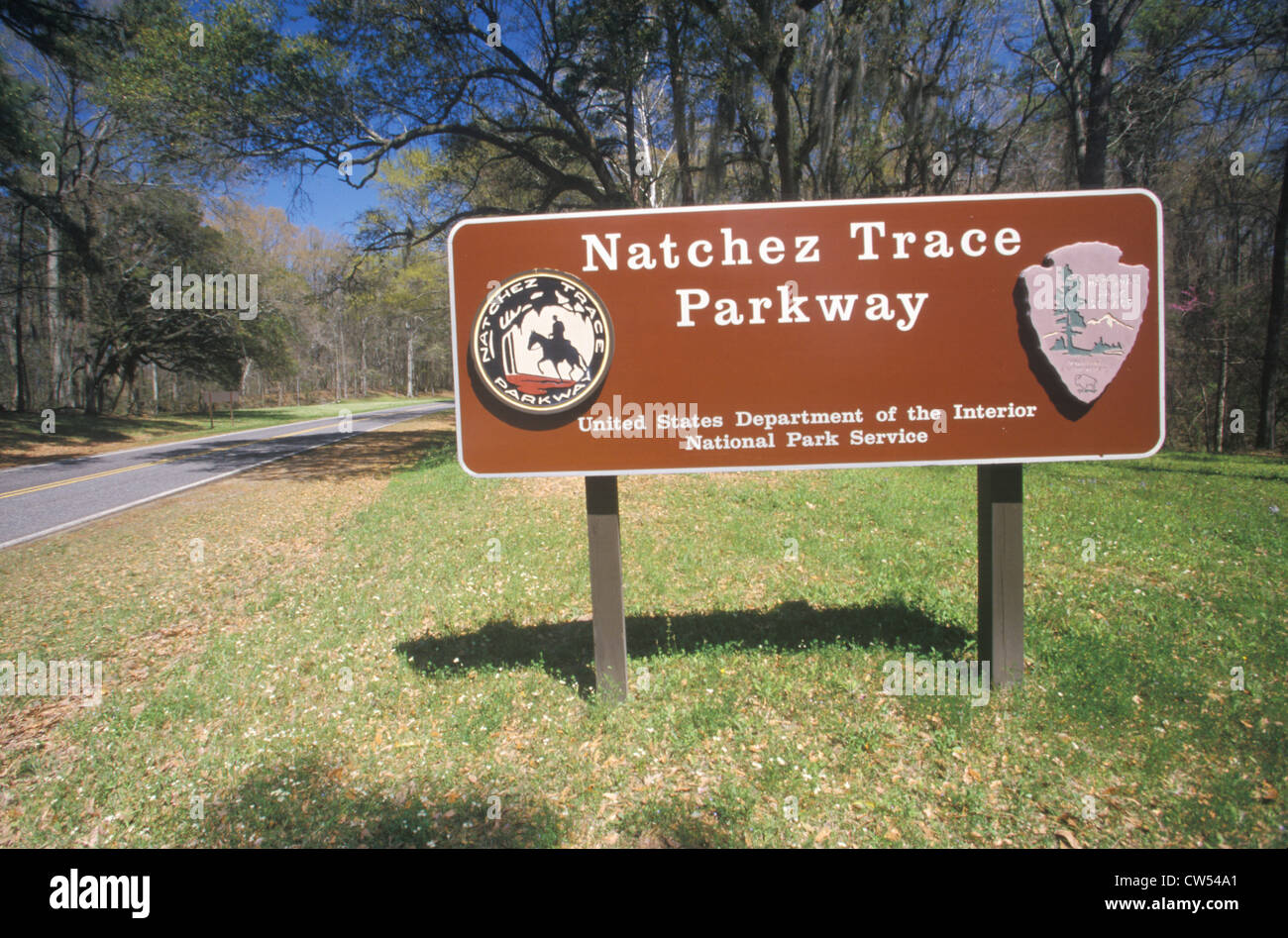 Natchez Trace National Park roadway in Mississippi Stock Photo Alamy