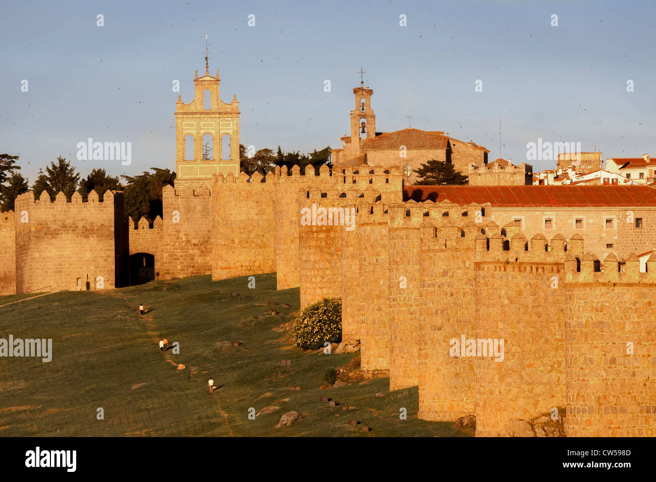 Medieval city walls of Avila in evening light, Castile and León, Spain, Europe. Stock Photo