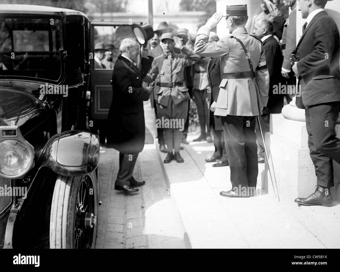 Treaty of Versailles, Presentation of the peace preliminaries at