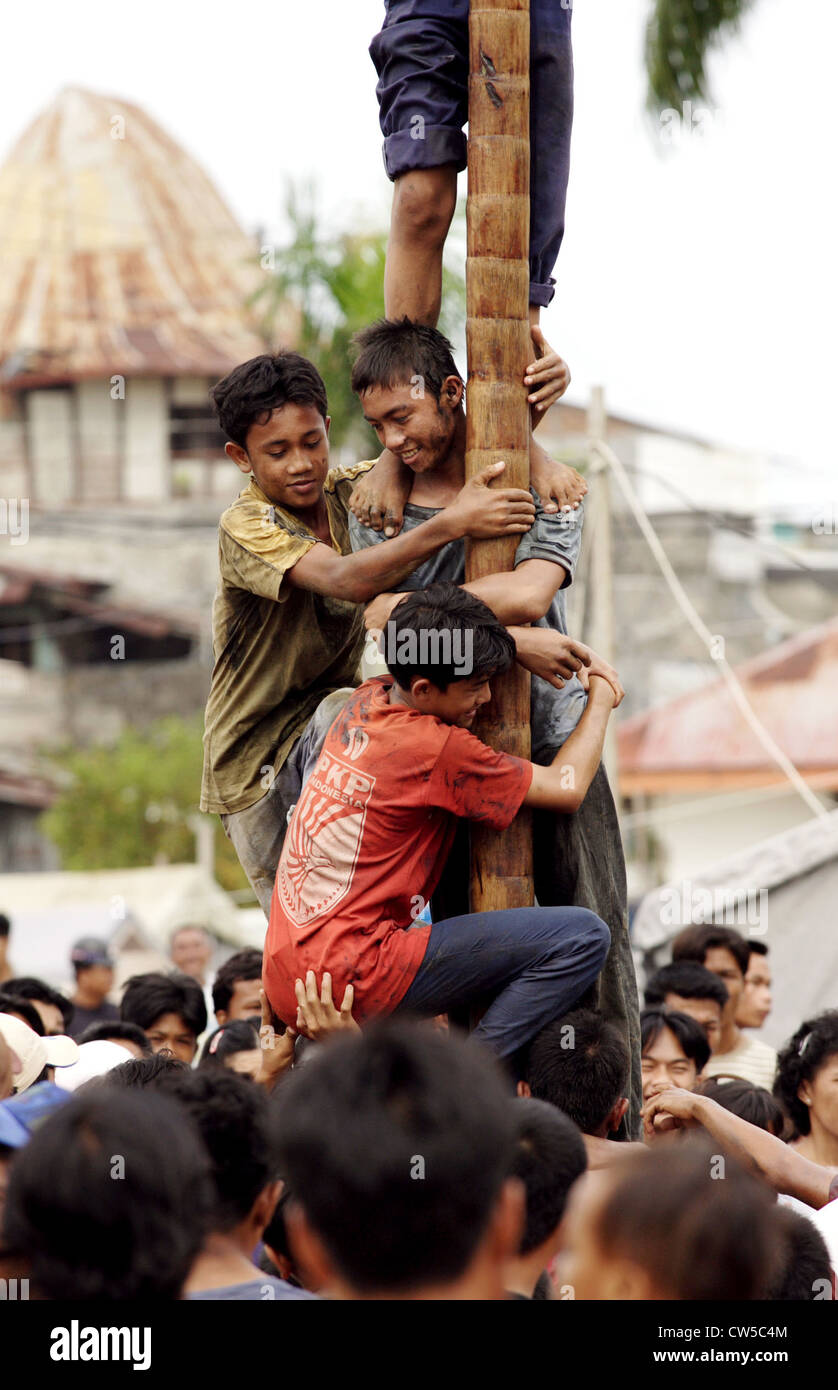 Traditional sport in the Indonesian National Gunungsitoli Stock Photo