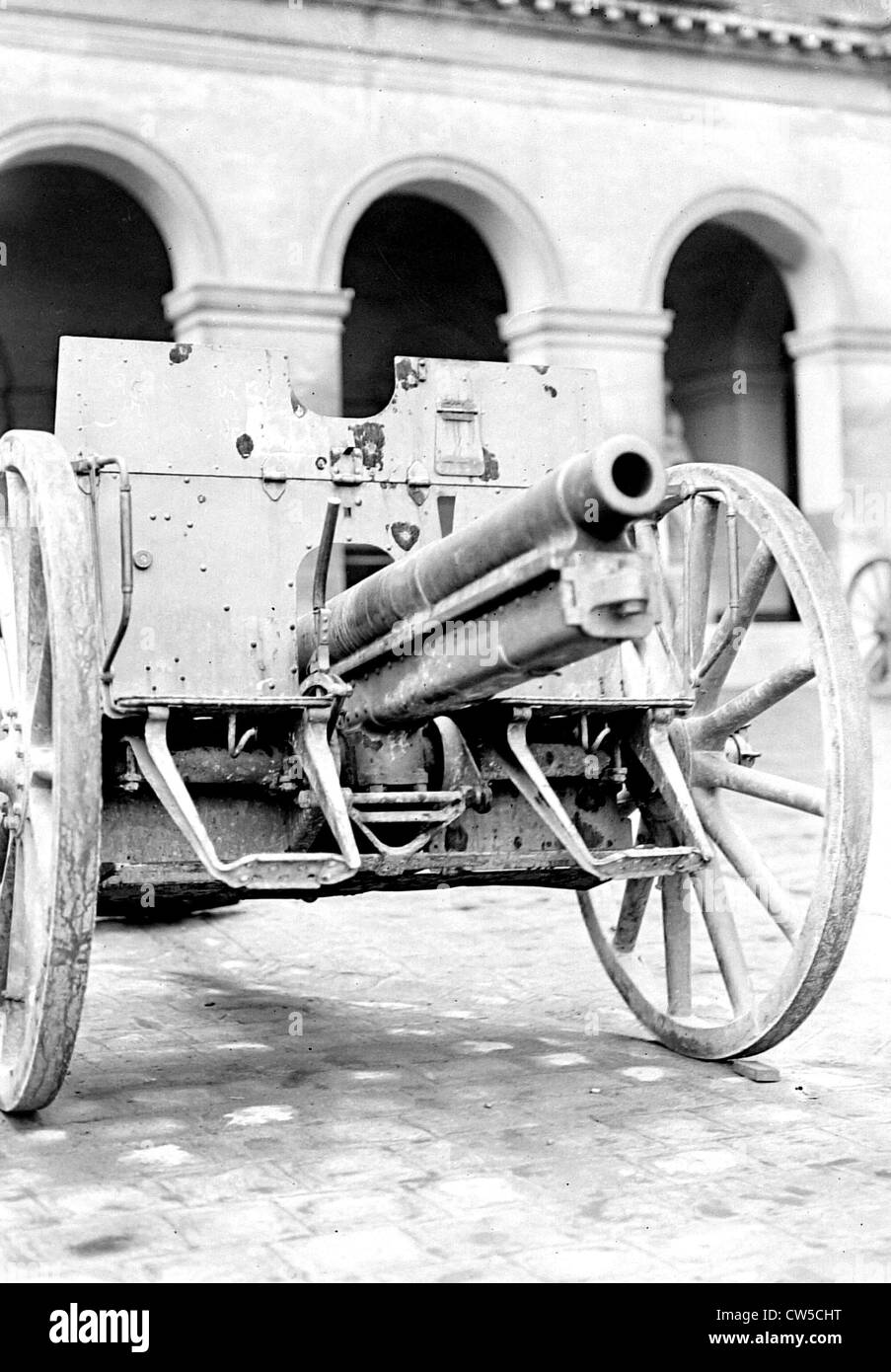 German 77 mm gun Stock Photo