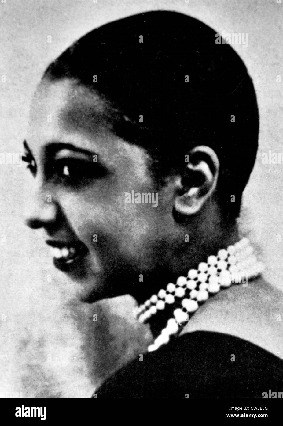 Josephine Baker (19061975 Stock Photo Alamy