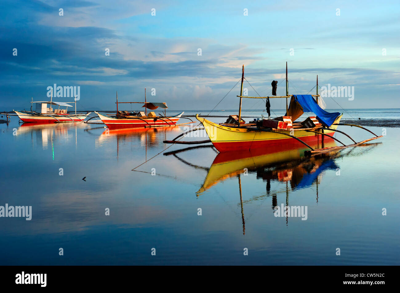 Traditional fishing philippines hi-res stock photography and