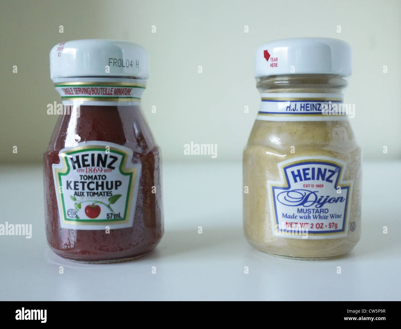 heniz ketchup mustard glass bottle Stock Photo Alamy