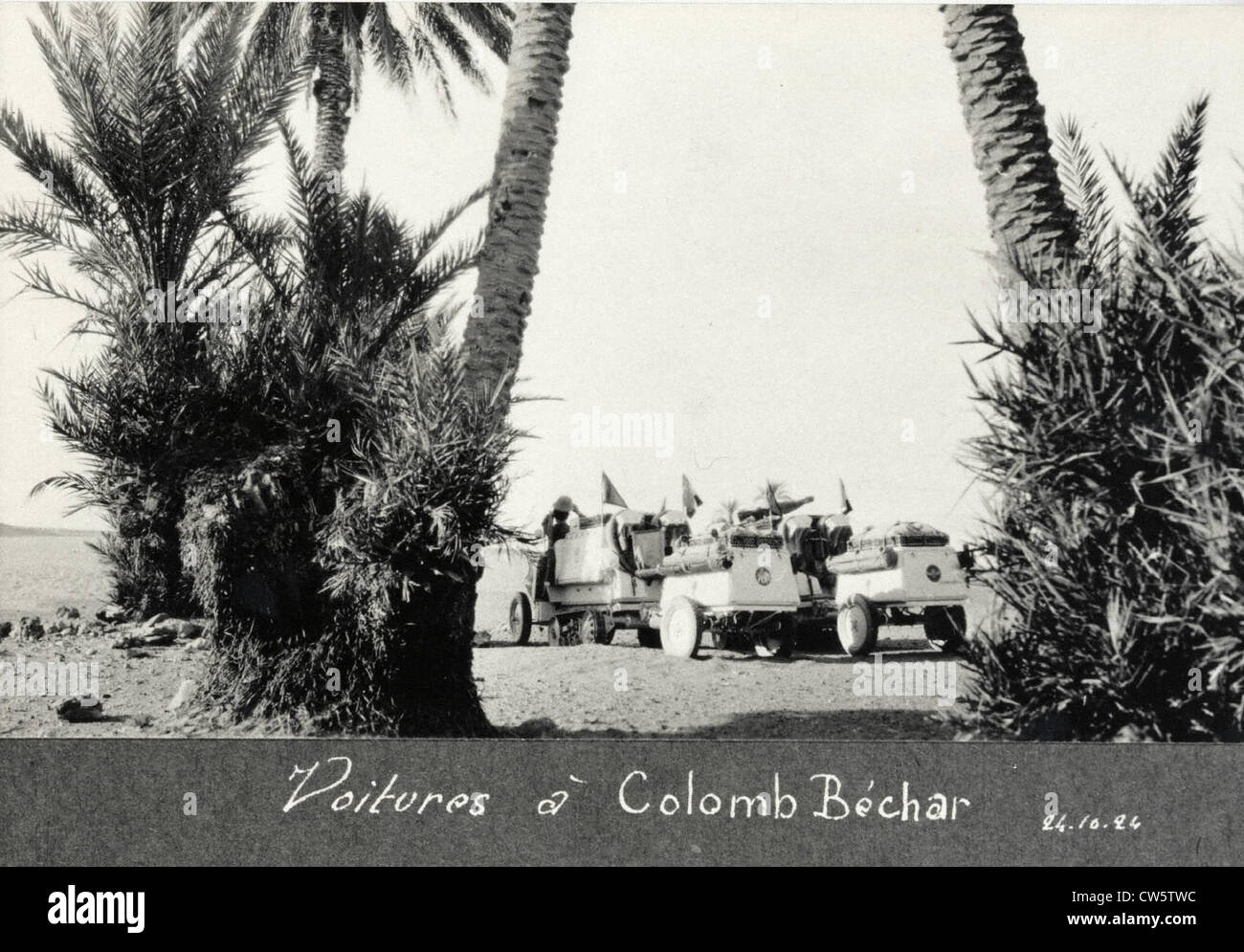 The Citroën 'Black Cruise', October 1924 : cars in Colomb Béchar Stock Photo