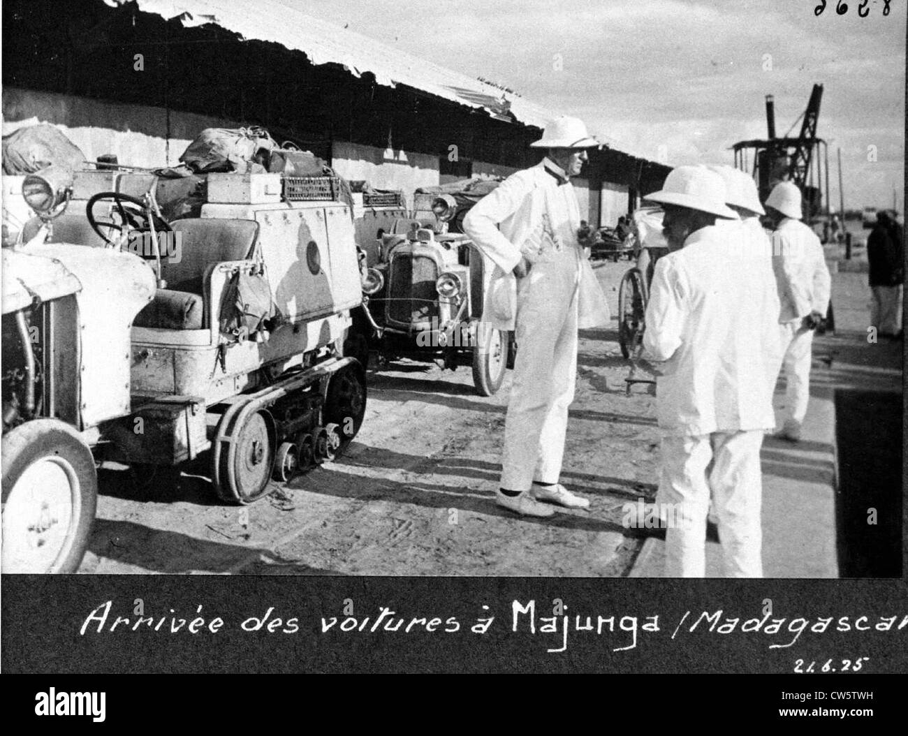The Citroën  'Black Cruise' : the cars arrive in Majunga, Madagascar on June 21, 1925. Stock Photo