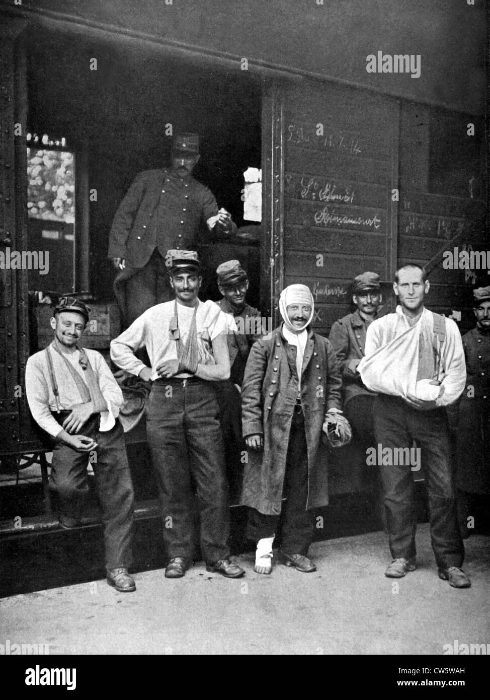 Wounded soldier in world war i hi-res stock photography and images - Alamy