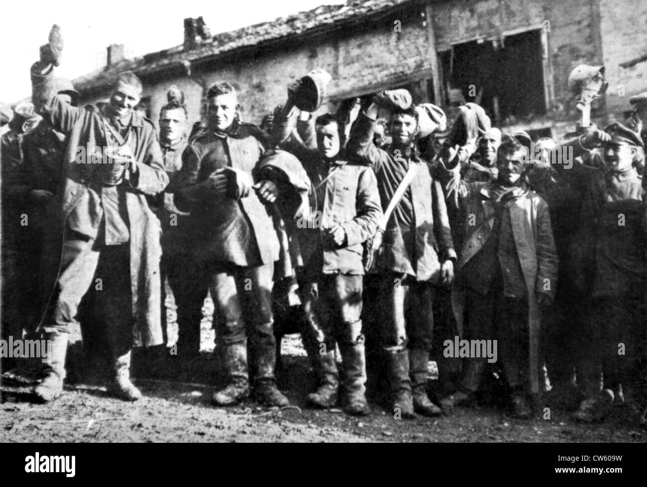 World War I. In Argonne, German prisoners evacuated towars the rear (1918) Stock Photo