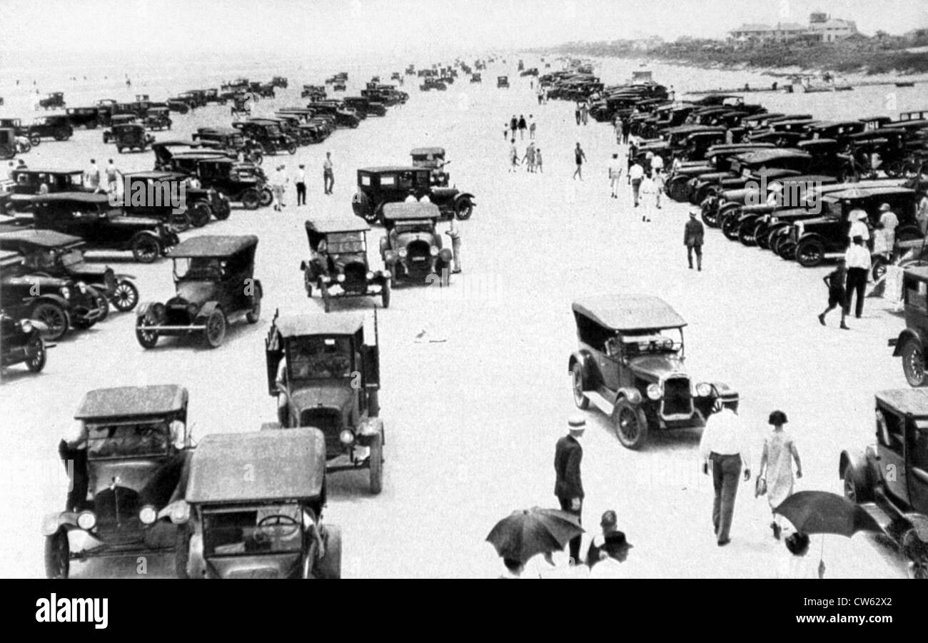 Automobile gathering on Daytona Beach, in the United States, 1926 Stock Photo