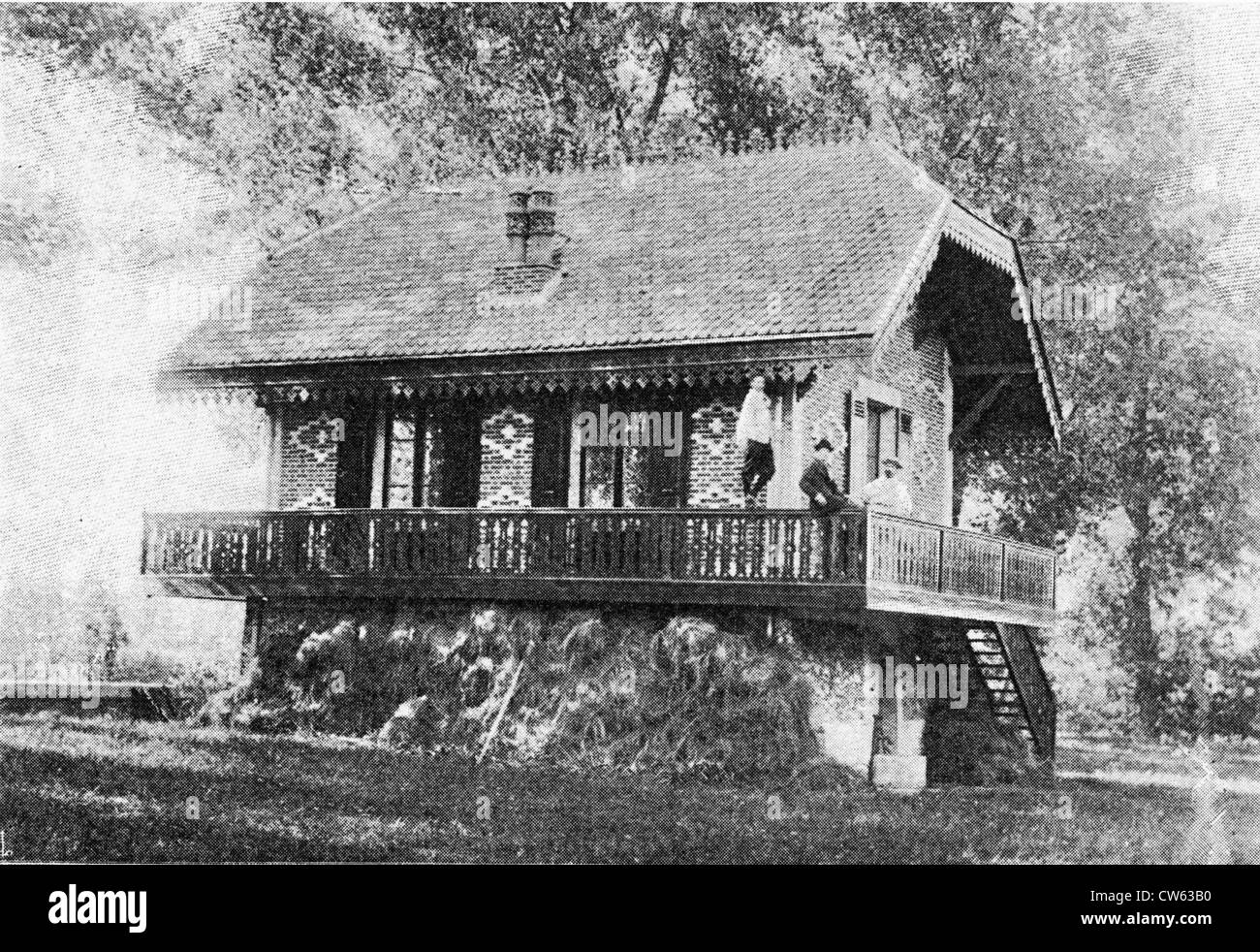 Emile Zola's pavilion (1840-1902) in Médan Stock Photo